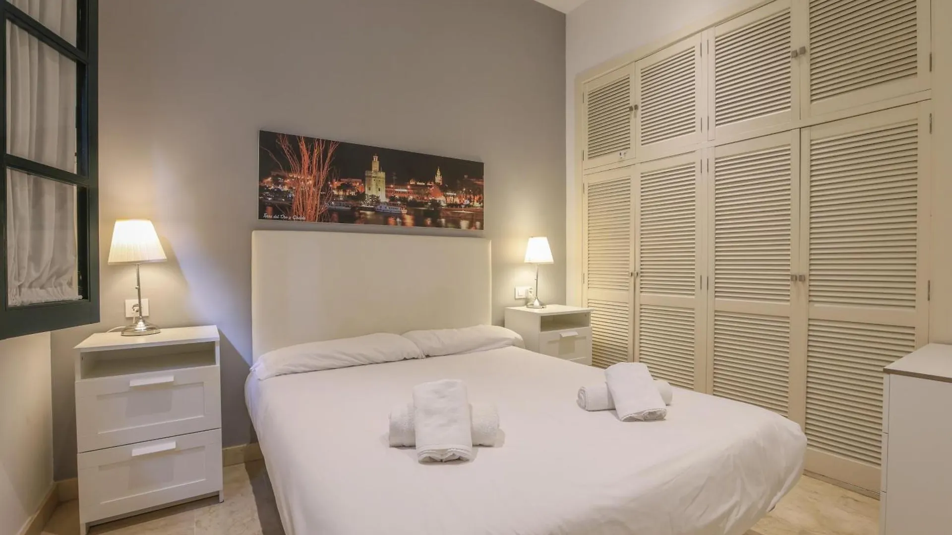 Апартаменты Patio De La Cartuja - 4 Pax Севилья