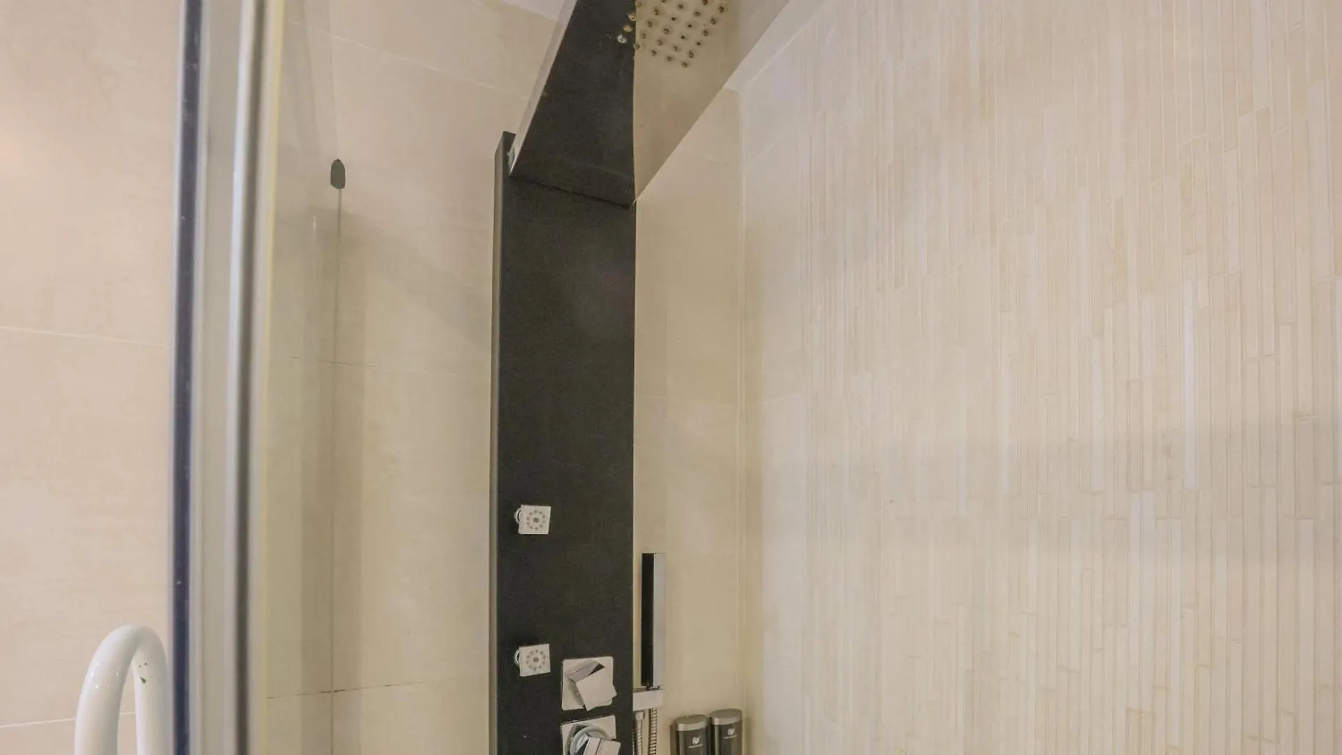 Patio De La Cartuja - 4 Pax Apartment Seville 0*,  Spain