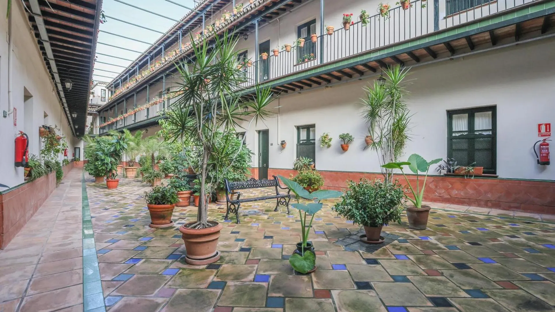 Patio De La Cartuja - 4 Pax Apartment Seville