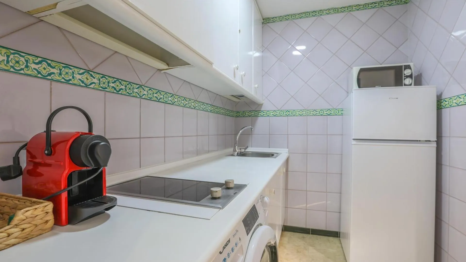 Patio De La Cartuja - 4 Pax Apartment Seville