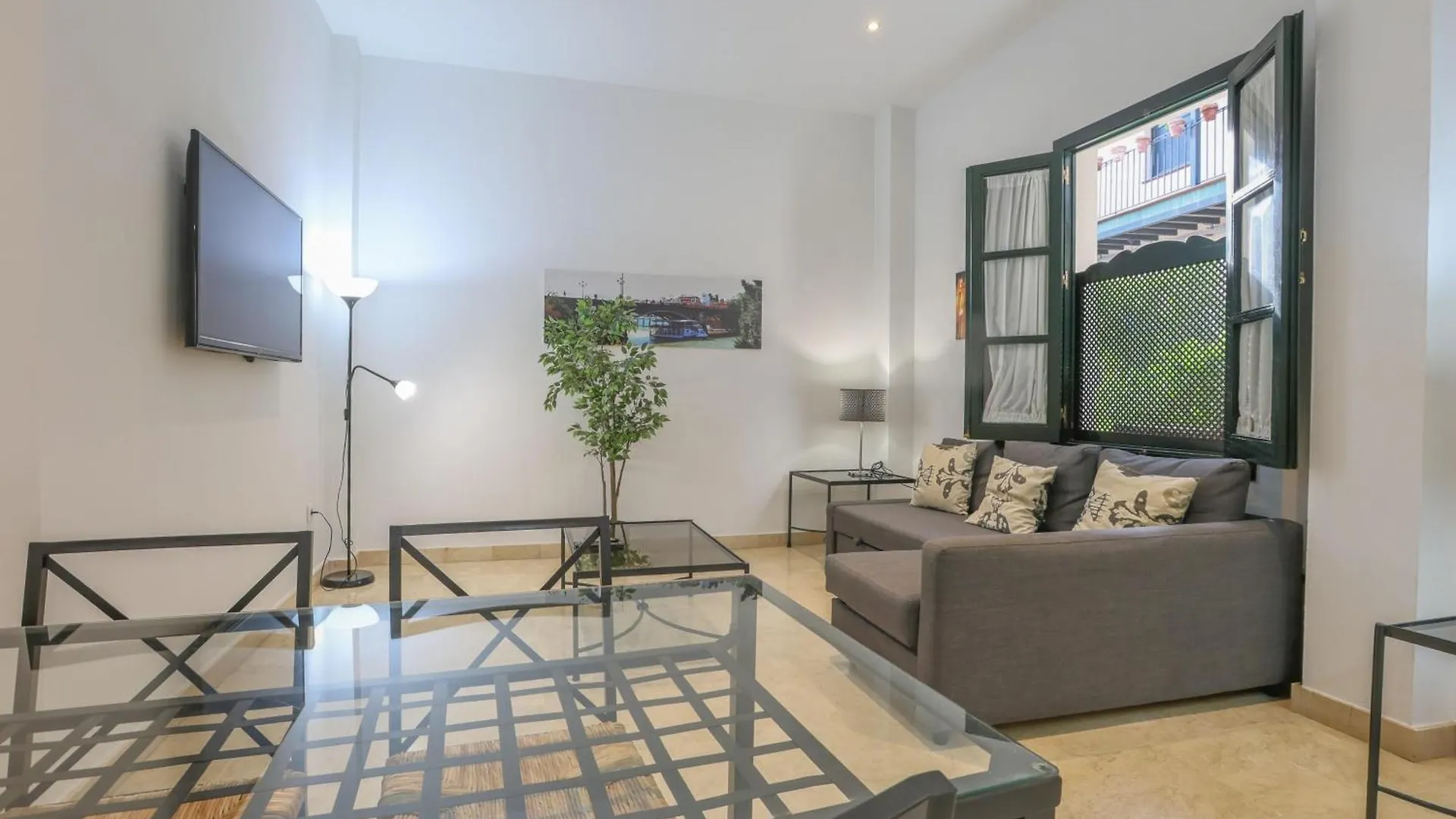 Patio De La Cartuja - 4 Pax Apartment Seville Spain